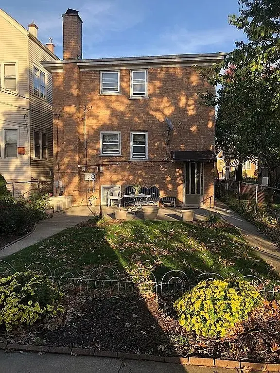 1342 Clinton Avenue, Berwyn, IL 60402 - Image #2