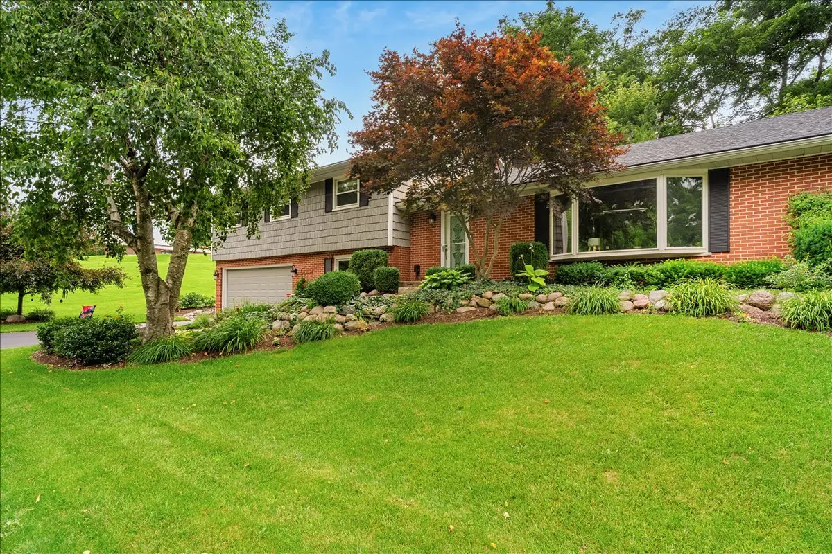 30 S Wulff Street, Cary, IL 60013 - Image #1