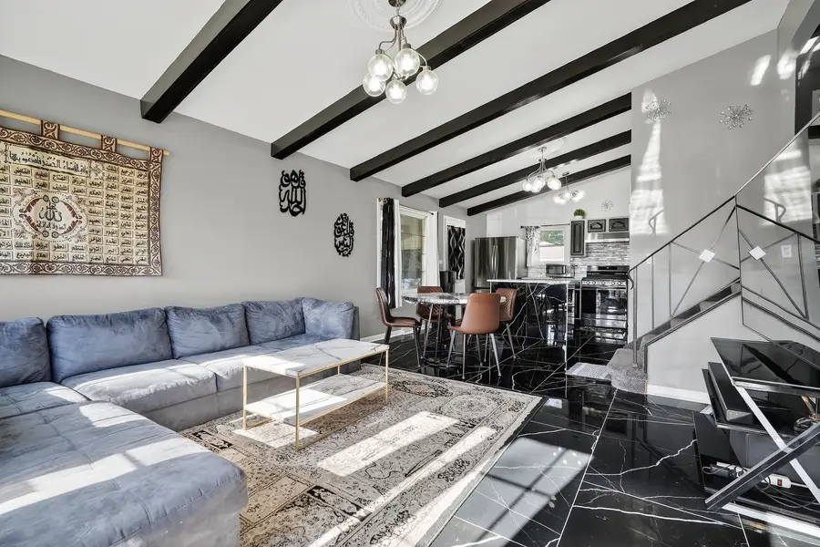 2126 David Drive, Des Plaines, IL 60018 - Image #2