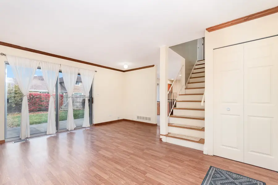 17W754 Standish Lane, Villa Park, IL 60181 - Image #2