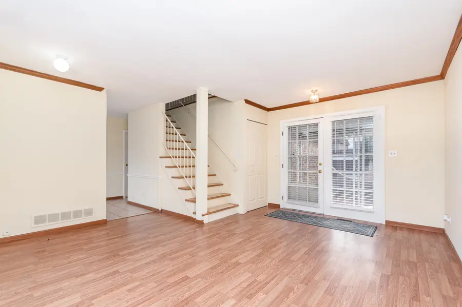 17W754 Standish Lane, Villa Park, IL 60181 - Image #3