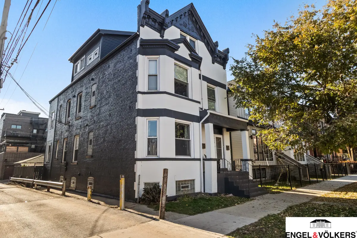 2413 W Belden Avenue, Chicago, IL 60647 - Image #1