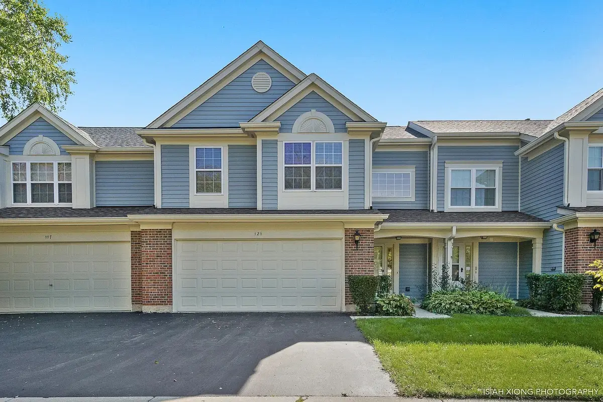 121 Crescent Lane #121, Schaumburg, IL 60193 - Image #1