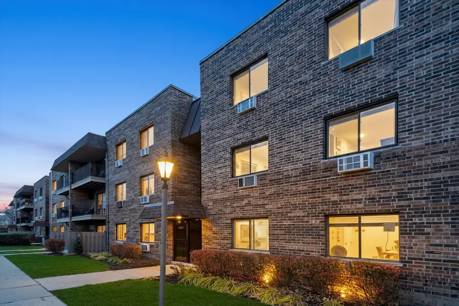 3615 E Central Road #101, Glenview, IL 60025 - Image #3