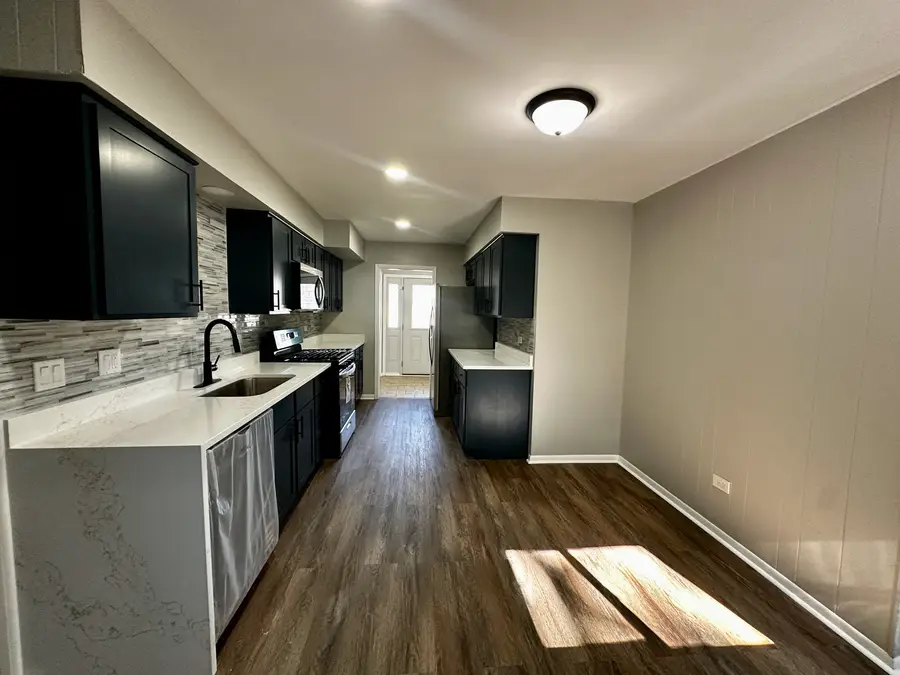 1229 E 165th Place, South Holland, IL 60473 - Image #2