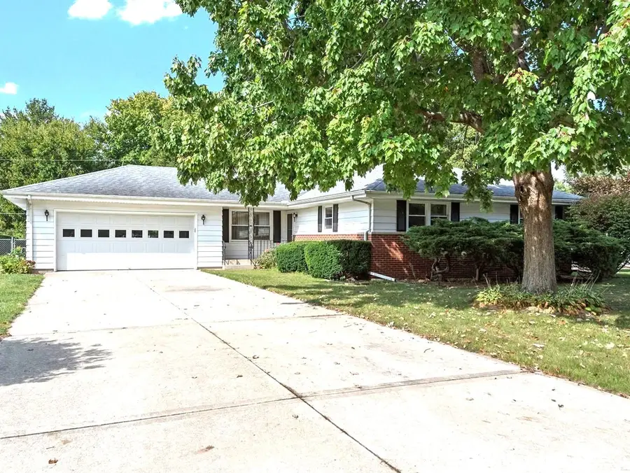 3675 Dixon Drive, Morris, IL 60450 - Image #2