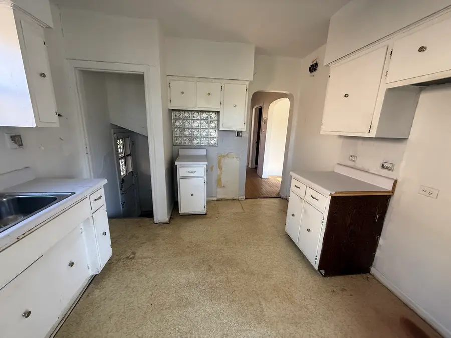 14417 S Atlantic Avenue, Riverdale, IL 60827 - Image #3