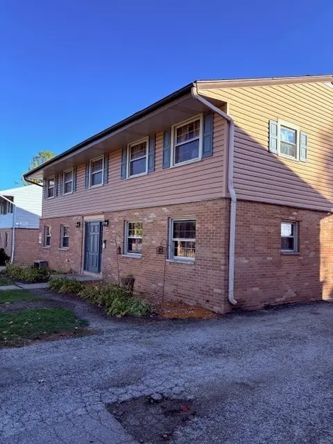 625/627 Westmoreland Drive, Vernon Hills, IL 60061 - Image #1