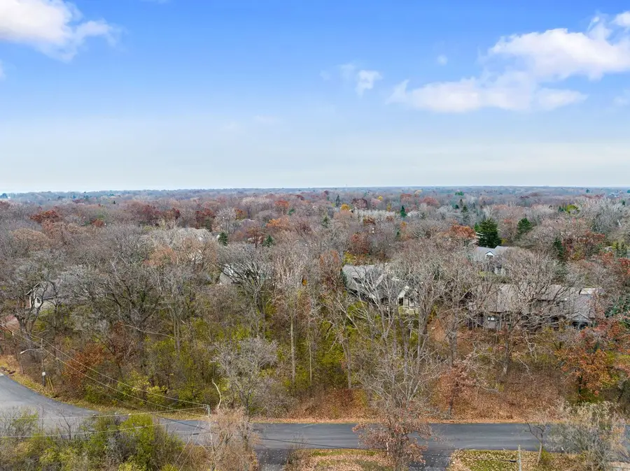 307 Forest View Drive, Lake Bluff, IL 60044 - Image #2
