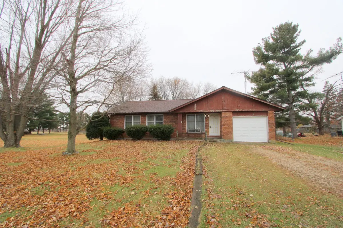 8105 Lawrence Road, Harvard, IL 60033 - Image #1