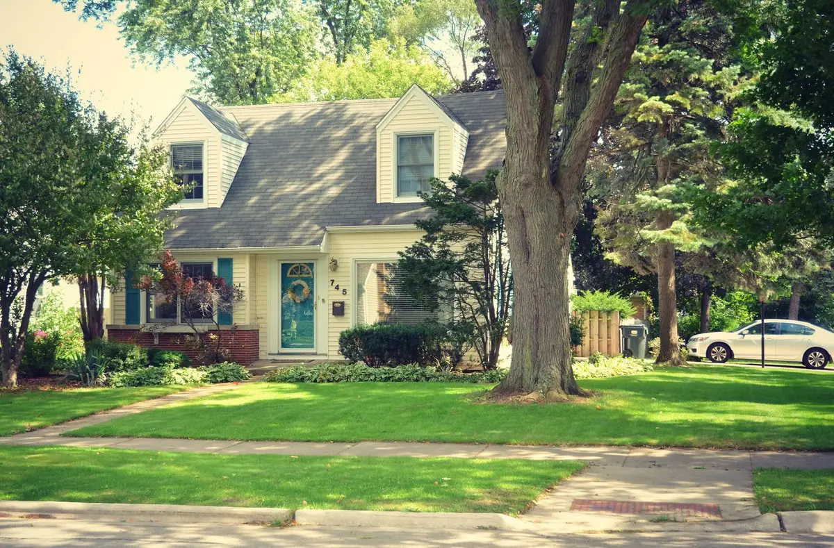 745 S Chestnut Avenue, Arlington Heights, IL 60005 - Image #1