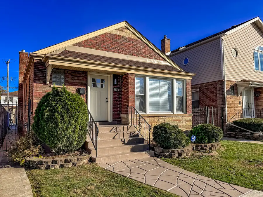 8943 S Ridgeland Avenue, Chicago, IL 60617 - Image #2