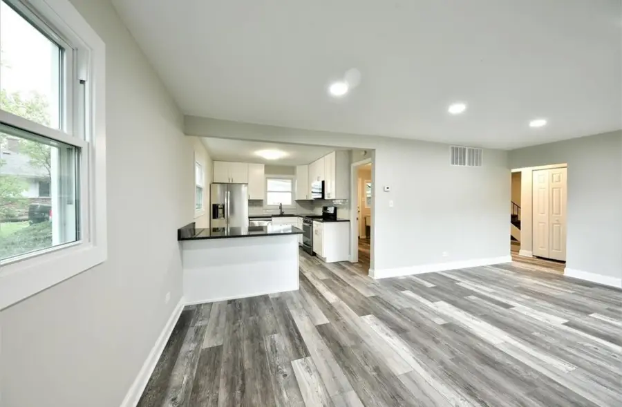 353 Suwanee Street, Park Forest, IL 60466 - Image #3