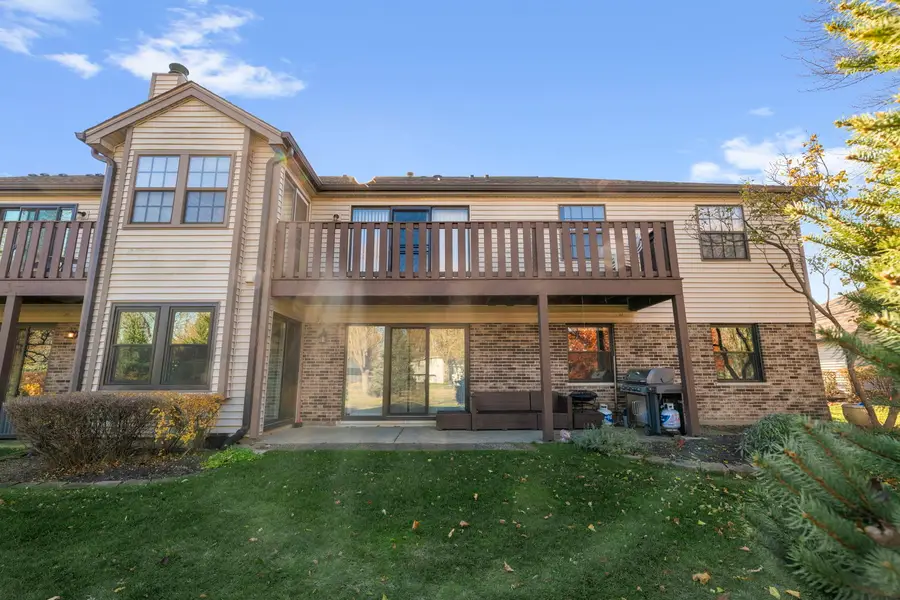 876 Stradford Circle #A1, Buffalo Grove, IL 60089 - Image #2