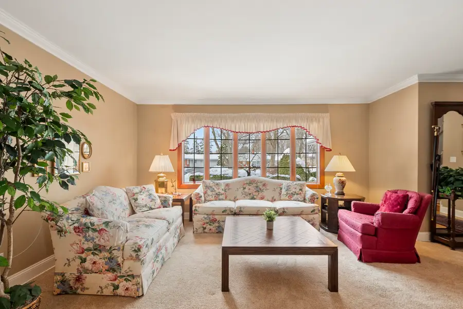 9 Merry Court, Countryside, IL 60525 - Image #3