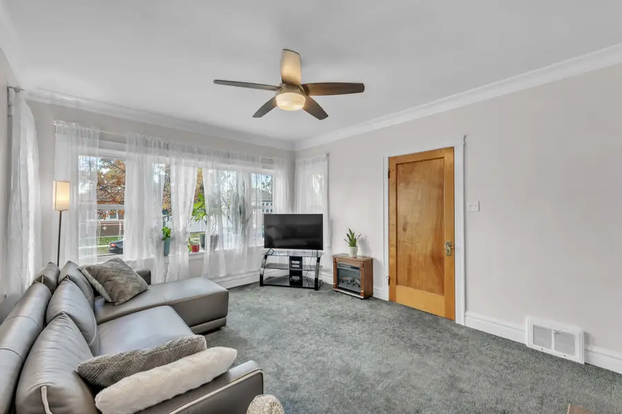 2707 Cuyler Avenue, Berwyn, IL 60402 - Image #2