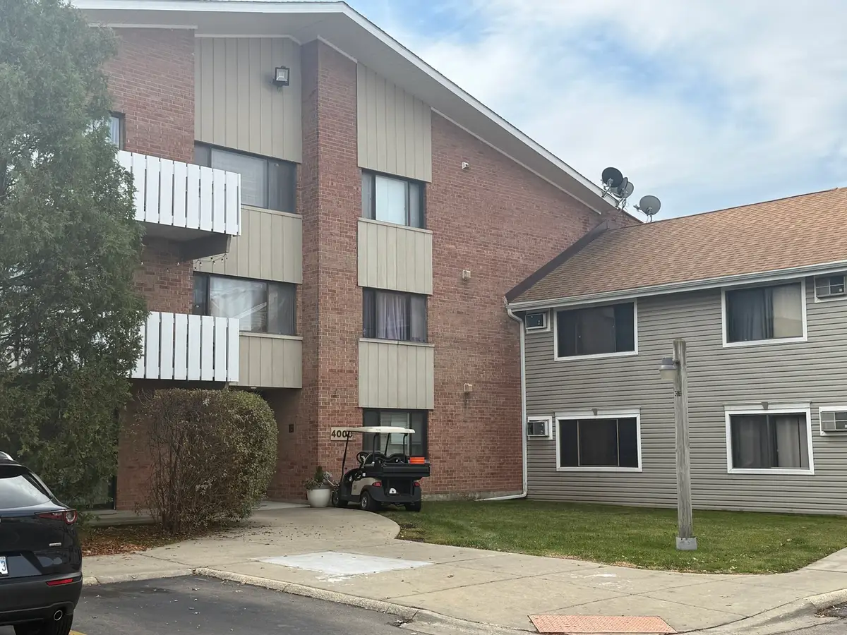 4000 Bayside Drive #110, Palatine, IL 60074 - Image #1