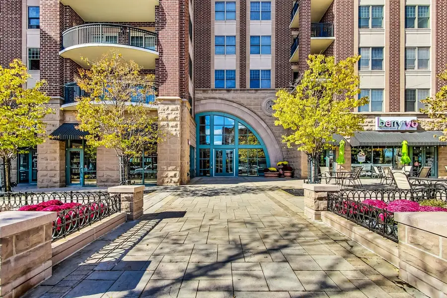 44 N Vail Avenue #513, Arlington Heights, IL 60005 - Image #3