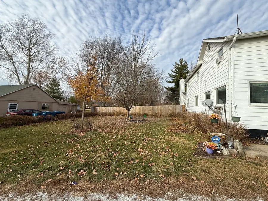 816 E Elm Street, Hoopeston, IL 60942 - Image #2