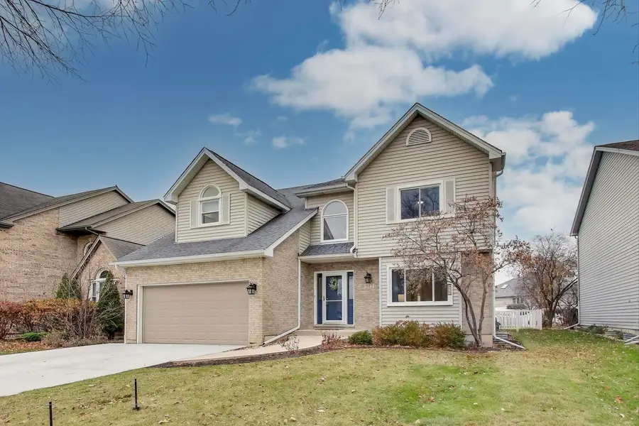 512 Blackhawk Drive, Westmont, IL 60559 - Image #2