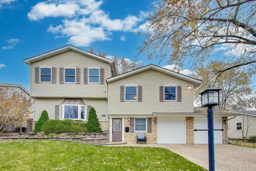 3585 Treaty Lane, Hoffman Estates, IL 60192 - Image #3