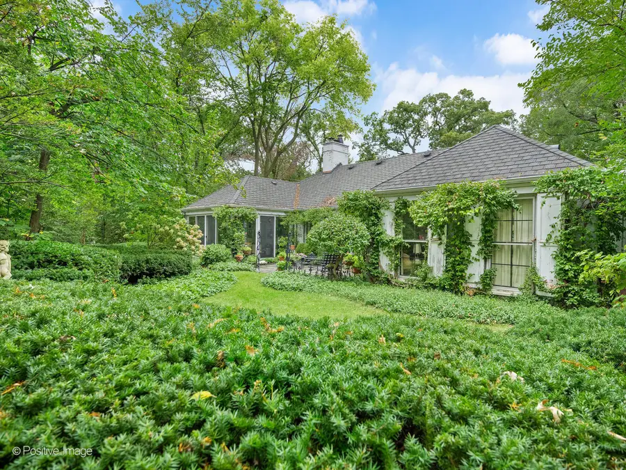 704 Bittersweet Lane, Hinsdale, IL 60521 - Image #2