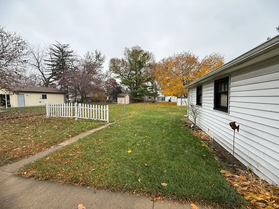 2054 Crosat Street, La Salle, IL 61301 - Image #3