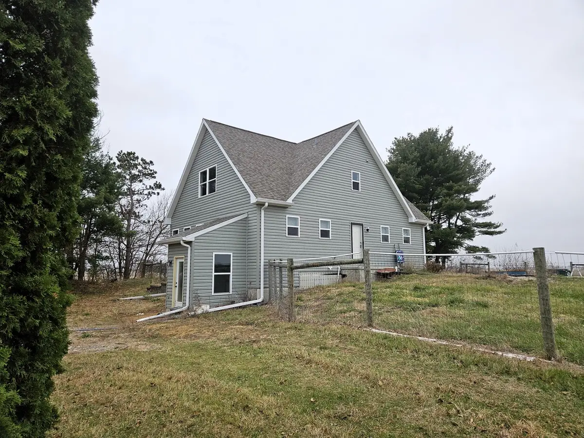 809 Mccoy Road, Amboy, IL 61310 - Image #1