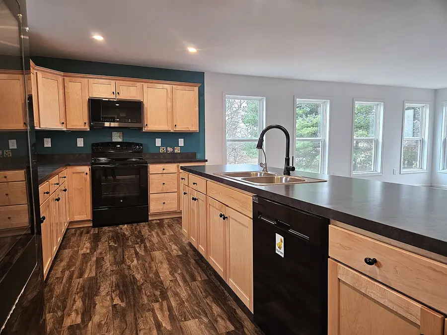 809 Mccoy Road, Amboy, IL 61310 - Image #3