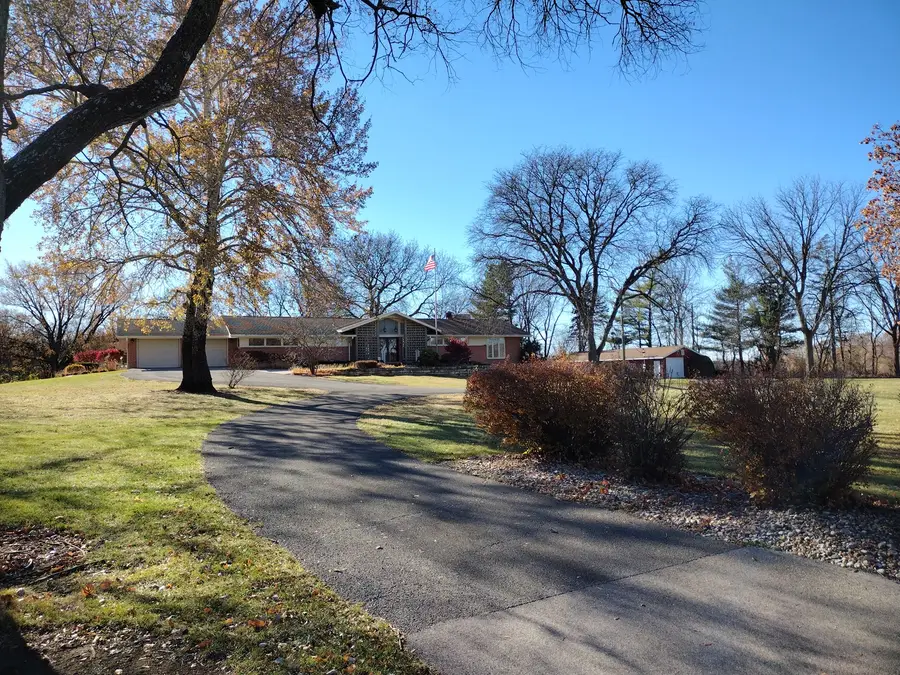 4910 Kilburn Avenue, Rockford, IL 61101 - Image #2