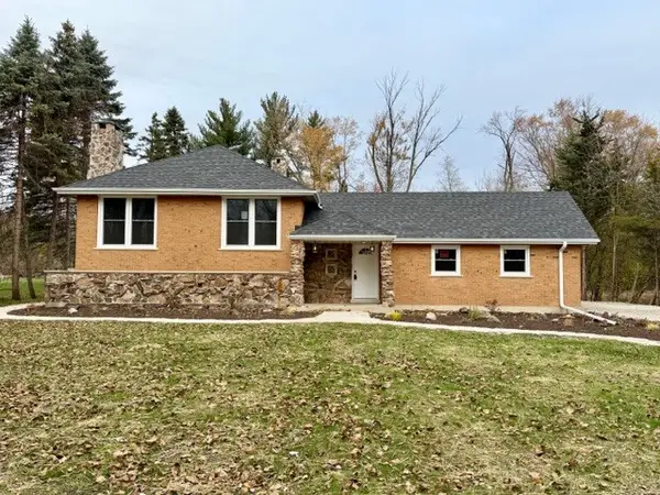 22W070 Byron Avenue, Addison, IL 60101