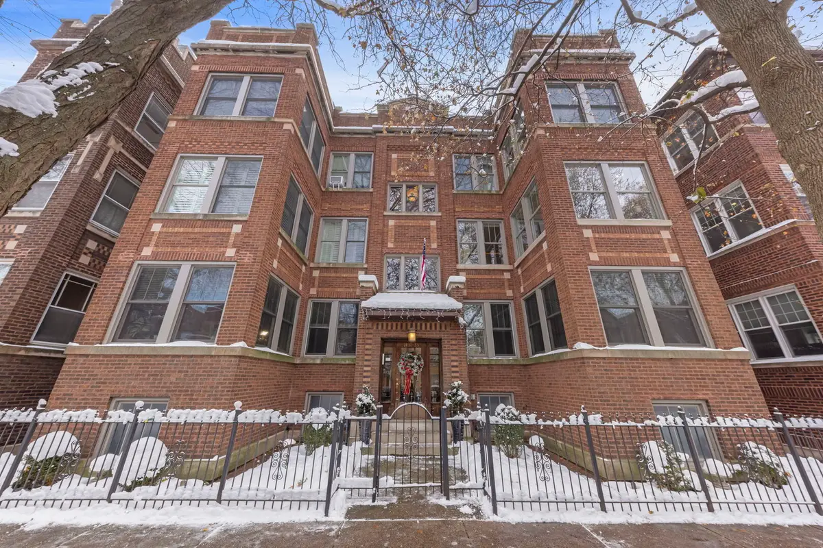 1433 W Rosemont Avenue #1W, Chicago, IL 60660 - Image #1