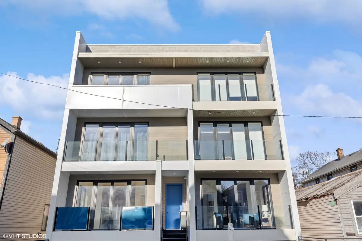 718-720 W 17th Street #1W, Chicago, IL 60616 - Image #1