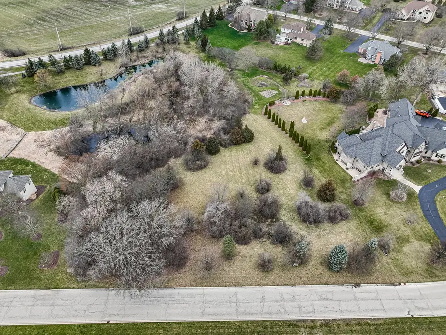 7385 Bonnie Drive, Lakewood, IL 60014 - Image #2