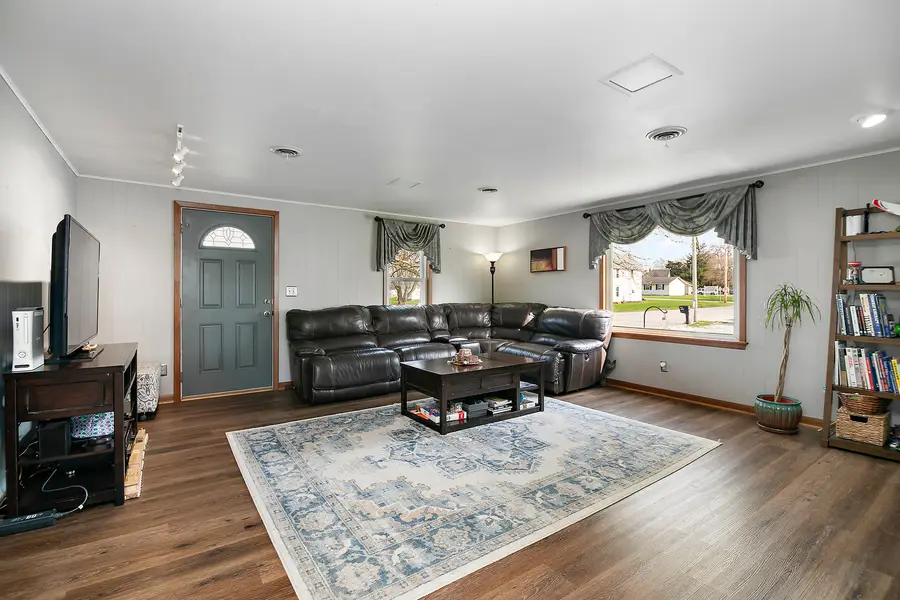 509 N Raub Avenue, Donovan, IL 60931 - Image #3