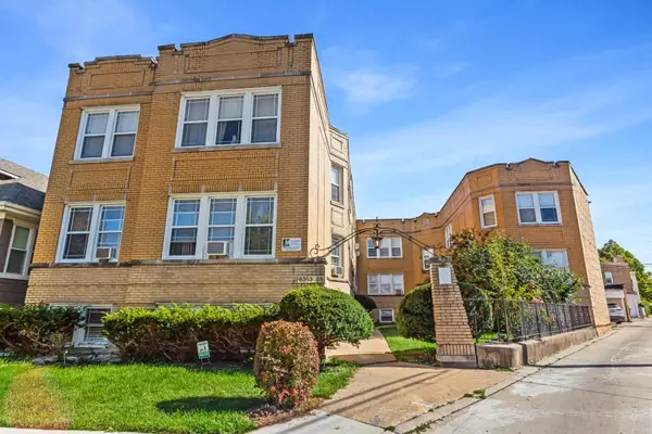 6353 W Raven Street #1F, Chicago, IL 60646