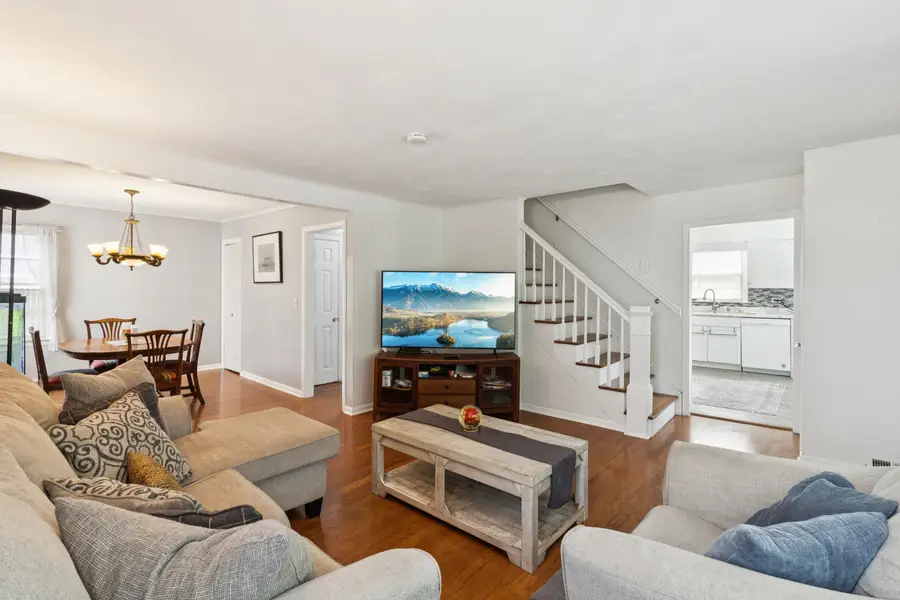 2321 Lee Street, Evanston, IL 60202 - Image #3