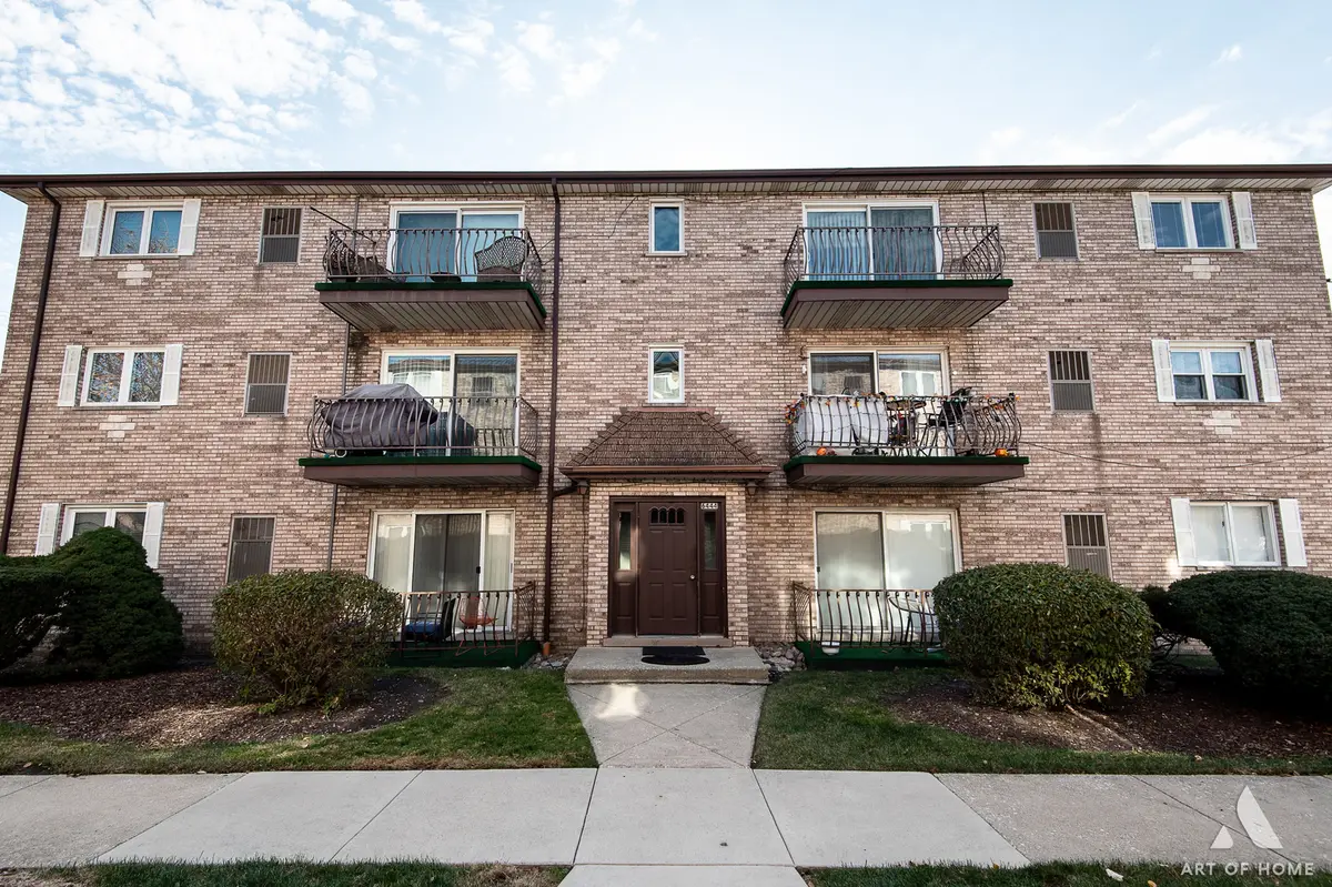 6444 S Narragansett Avenue #3W, Chicago, IL 60638 - Image #1