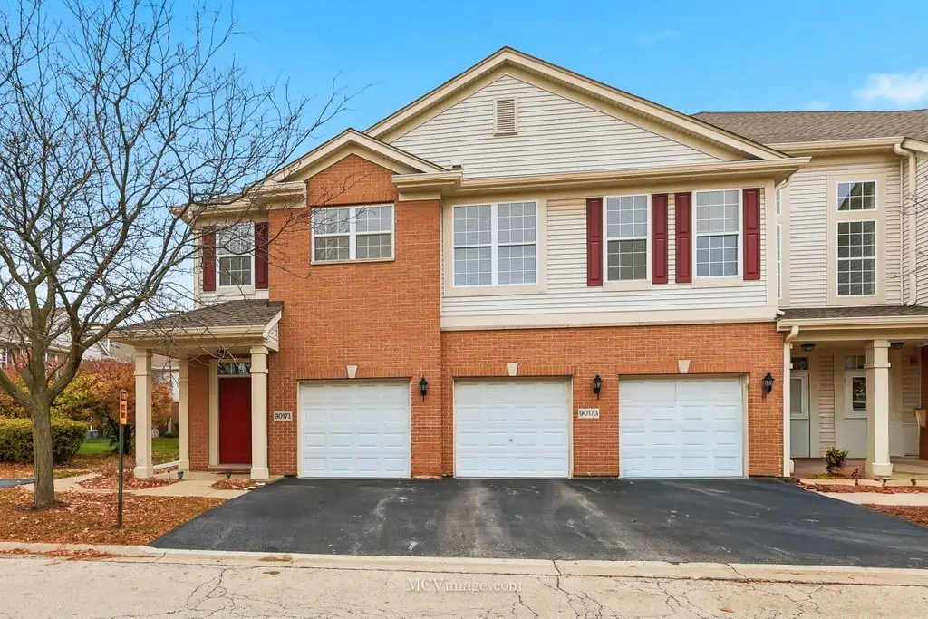 9017 Concord Lane #L, Justice, IL 60458 - Image #1