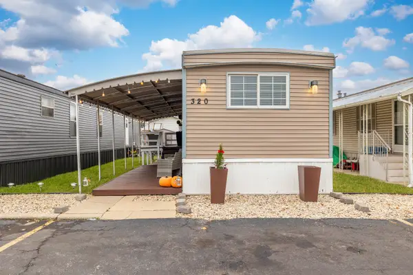 9001 S Cicero Avenue #320, Oak Lawn, IL 60453