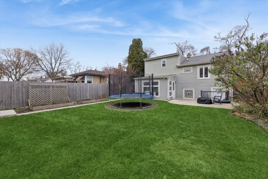 2935 Vernon Avenue, Brookfield, IL 60513 - Image #2
