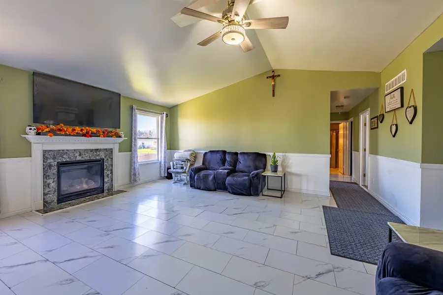 5132 Windrush Drive, Rockford, IL 61109 - Image #3