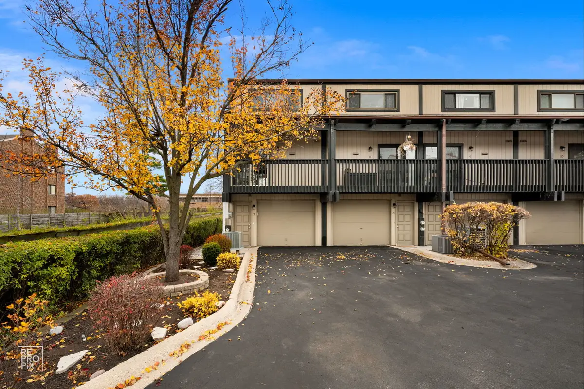 1755 Rand Road #7, Des Plaines, IL 60016 - Image #1