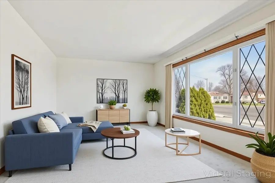 430 N Arquilla Drive, Chicago Heights, IL 60411 - Image #2