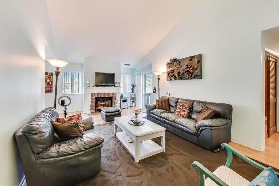 350 Newgate Court #2Z, Schaumburg, IL 60193 - Image #3