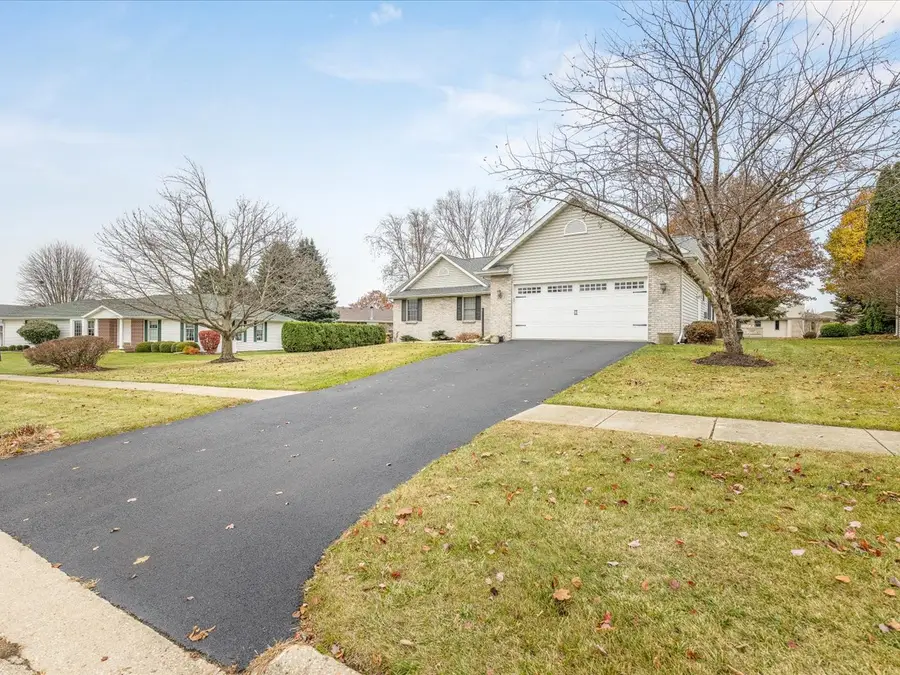 919 Gregory Way, Winnebago, IL 61088 - Image #2