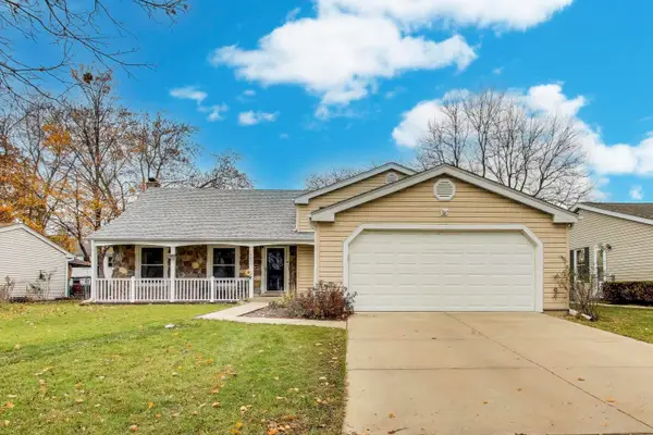 820 Saratoga Lane, Buffalo Grove, IL 60089