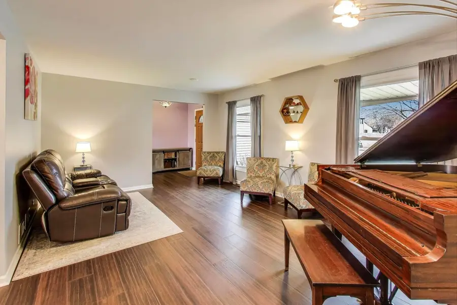 820 Saratoga Lane, Buffalo Grove, IL 60089 - Image #3