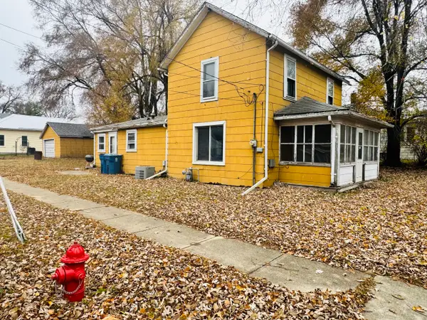 451 E Church Street, Utica, IL 61373