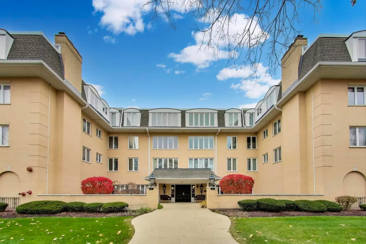 75 S 6th Avenue S #204, La Grange, IL 60525 - Image #1